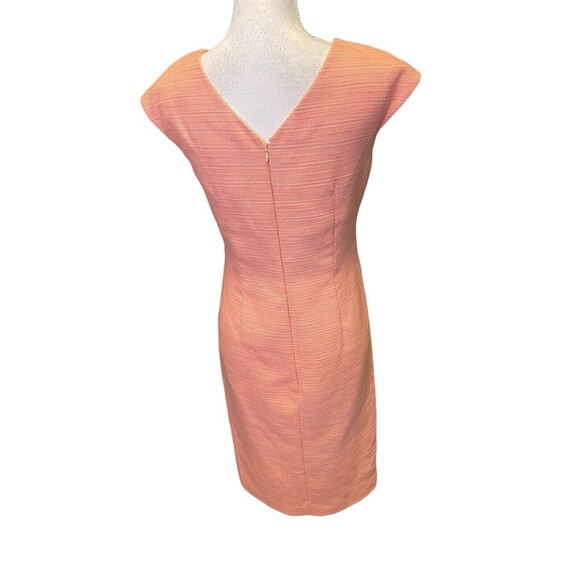 Magid Bernard Sheath Dress Peach Tweed Gold Metallic V-neck Cap Sleeve S/M a24 - Picture 3 of 7